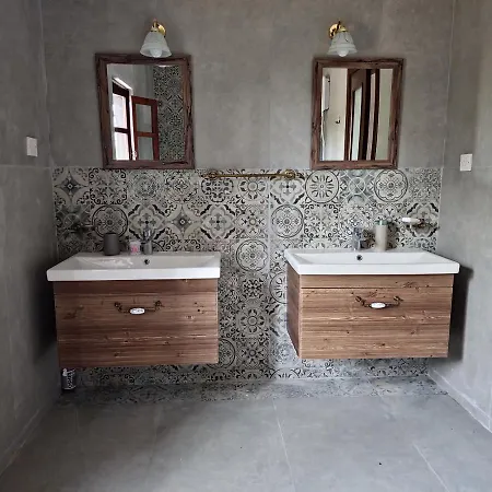 Cyprus Village House * Kyrenia (Northern Cyprus)